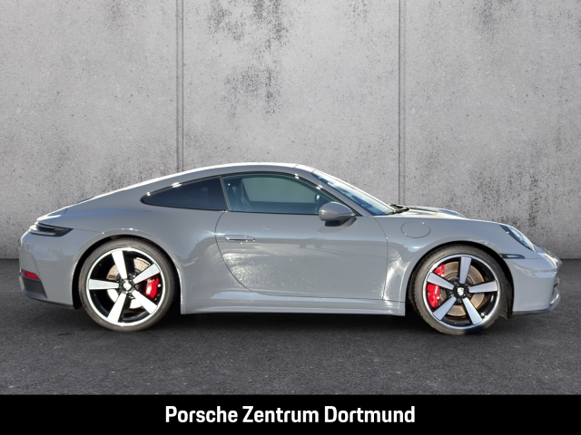 Porsche 992 911 Carrera S HA-Lenkung Sportabgas BOSE