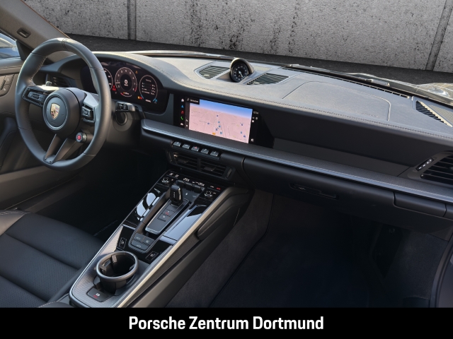 Porsche 992 911 Carrera S HA-Lenkung Sportabgas BOSE