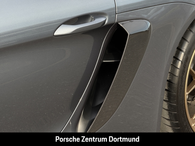 Porsche 718 Spyder RS Liftsystem-VA Weissach-Paket BOSE