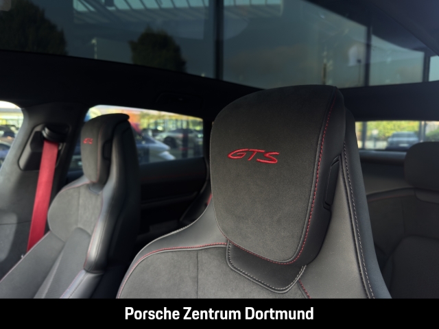 Porsche  Taycan GTS Sport Turismo HA-Lenkung InnoDrive