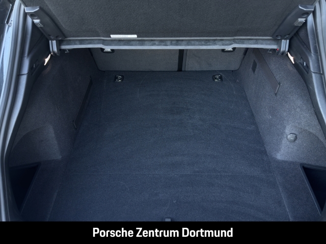 Porsche  Taycan GTS Sport Turismo HA-Lenkung InnoDrive