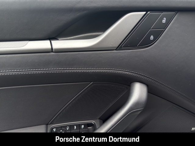 Porsche 992 911 Carrera Cabriolet LED-Matrix Sportabgas