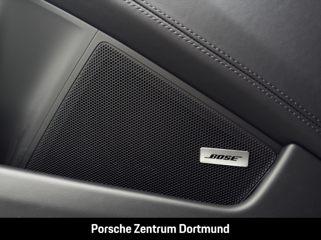 Porsche 992 911 Carrera Cabriolet LED-Matrix Sportabgas