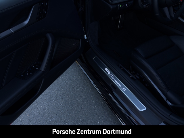 Porsche 992 911 Carrera S Cabrio HA-Lenkung Nachtsicht