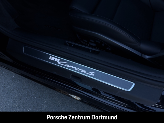 Porsche 992 911 Carrera S Cabrio HA-Lenkung Nachtsicht