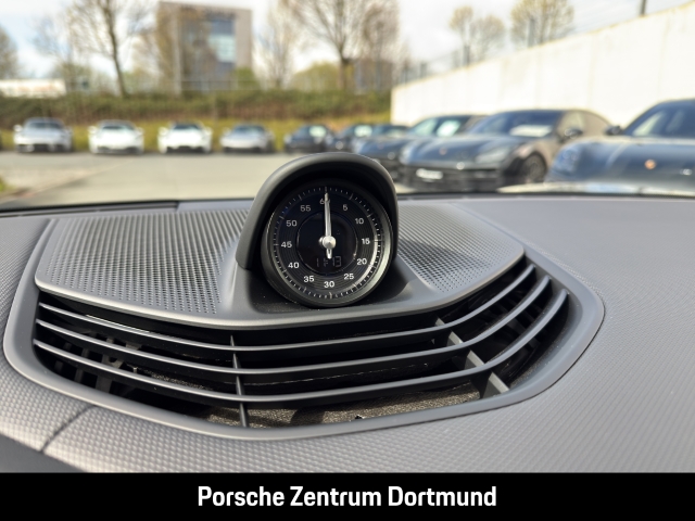 Porsche Taycan 4 BOSE Panorama Luftfederung SportDesign