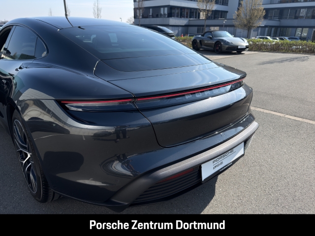 Porsche Taycan 4S