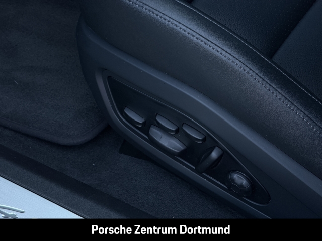 Porsche Taycan 4S