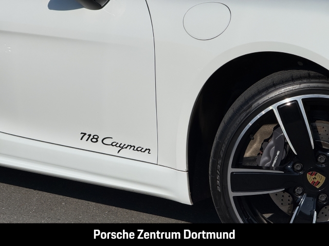 Porsche Cayman 718 Sportabgasanlage BOSE LED 20-Zoll