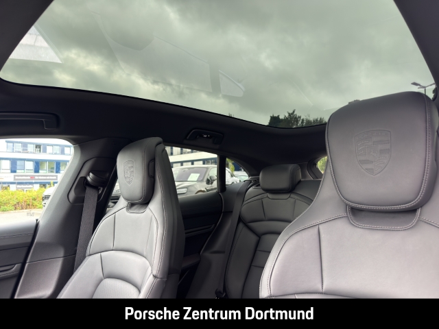 Porsche Taycan Sport Turismo Black Edition InnoDrive