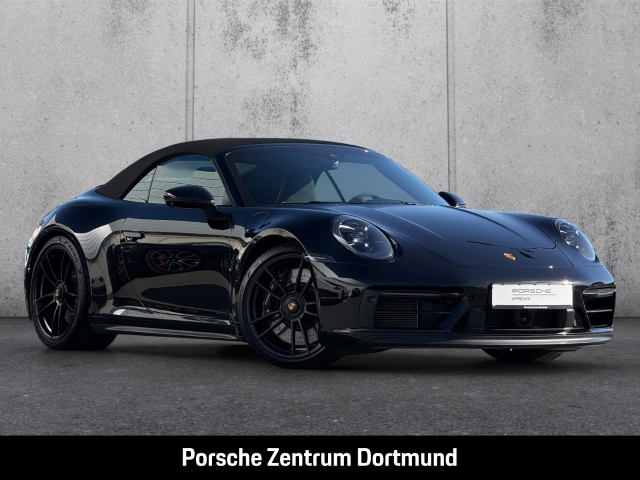 Porsche 992 (911) Carrera 4 GTS Cabriolet