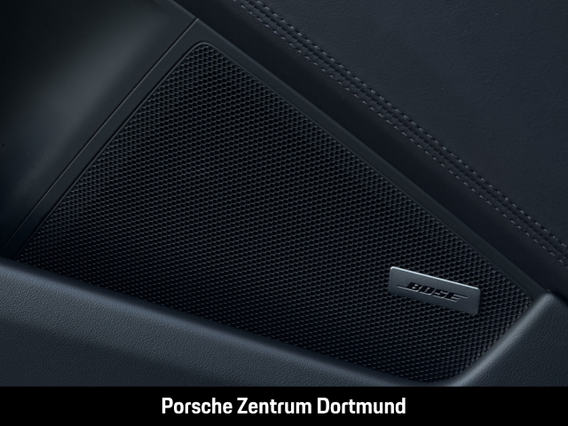 Porsche 992 (911) Carrera 4 GTS Cabriolet