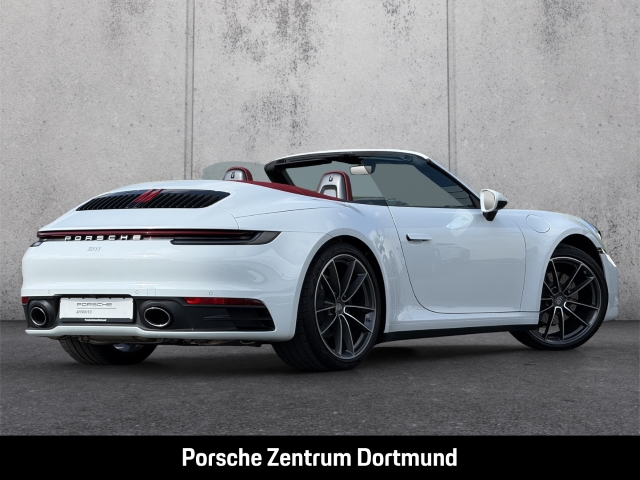 Porsche 992 911 Carrera Cabriolet Sportabgas Sportsitze