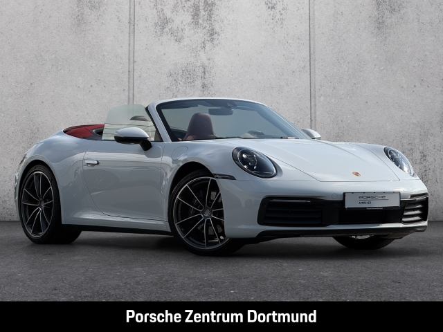 Porsche 992 911 Carrera Cabriolet Sportabgas Sportsitze