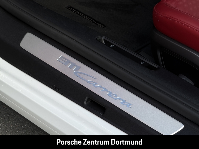 Porsche 992 911 Carrera Cabriolet Sportabgas Sportsitze
