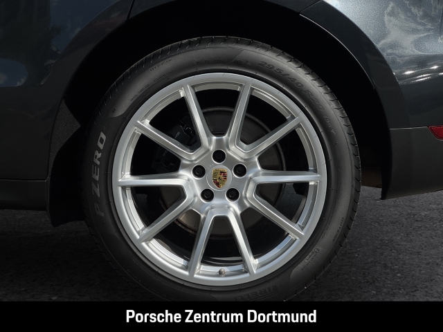 Porsche Macan Surround-View Abstandstempomat Erstbesitz