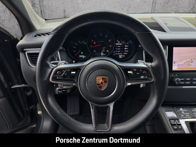 Porsche Macan Surround-View Abstandstempomat Erstbesitz