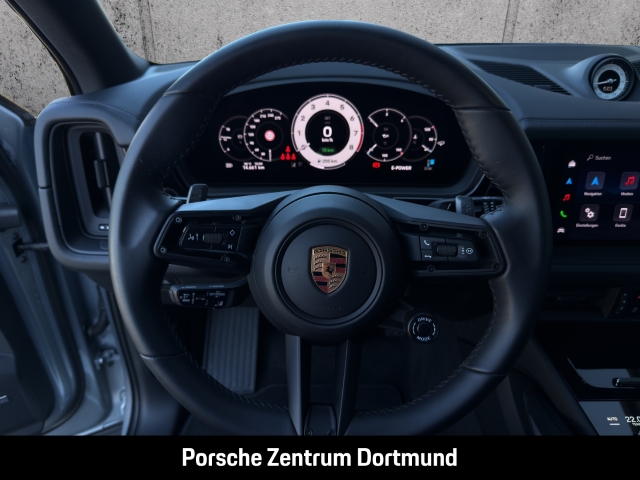 Porsche Cayenne E-Hybrid Black Edition 22-Zoll Panorama