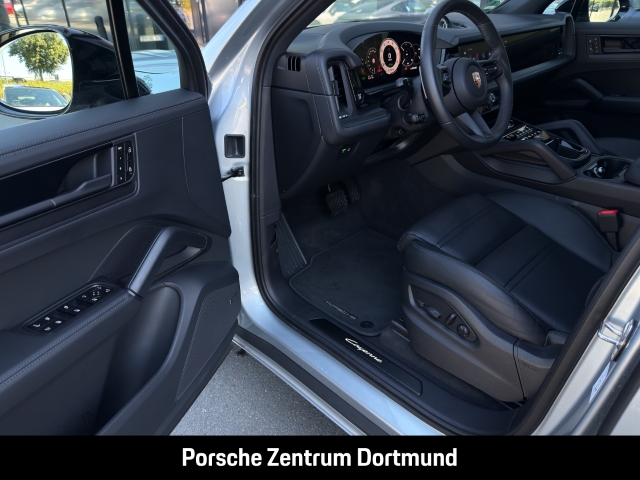 Porsche Cayenne E-Hybrid Black Edition 22-Zoll Panorama