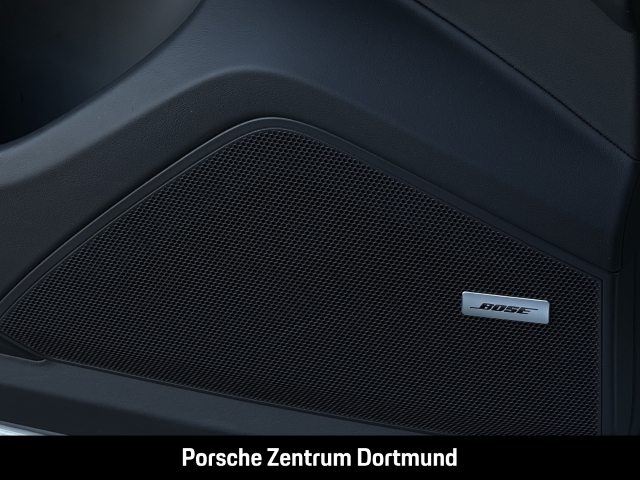 Porsche Cayenne E-Hybrid Black Edition 22-Zoll Panorama