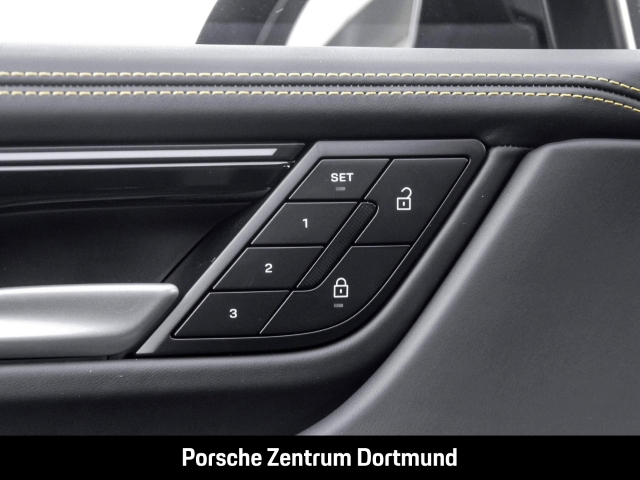 Porsche Macan 4 BOSE Panorama Rückfahrkamera InnoDrive