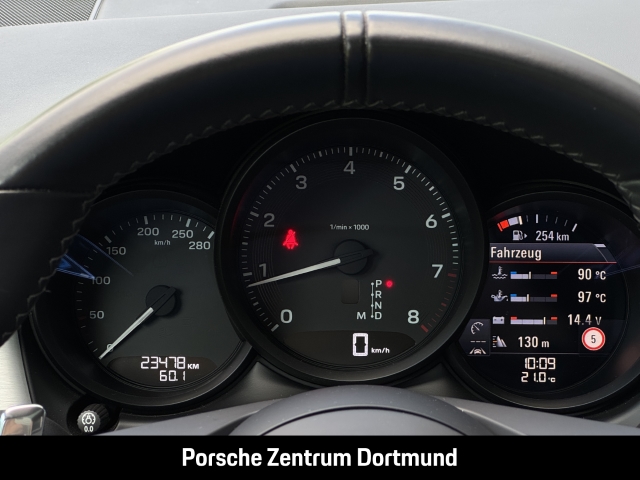 Porsche Macan Panorama Sportabgas Abstandstempostat