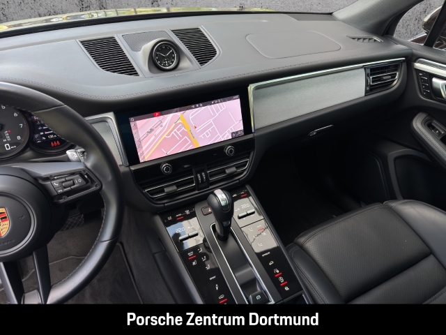 Porsche Macan Panorama Sportabgas Abstandstempostat