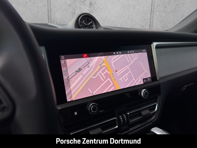 Porsche Macan Panorama Sportabgas Abstandstempostat