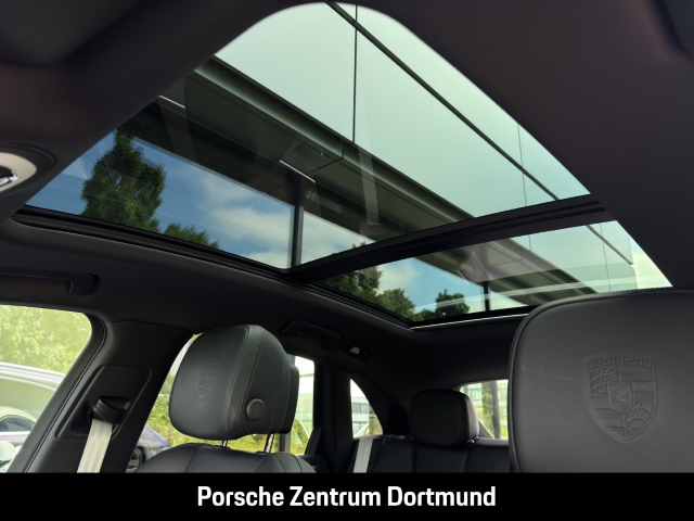 Porsche Macan Panorama Sportabgas Abstandstempostat
