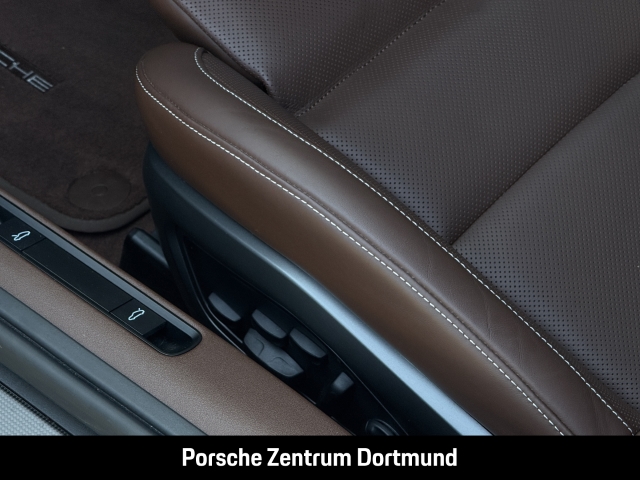 Porsche 992 (911) Turbo S Burmester Sportabgas InnoDrive