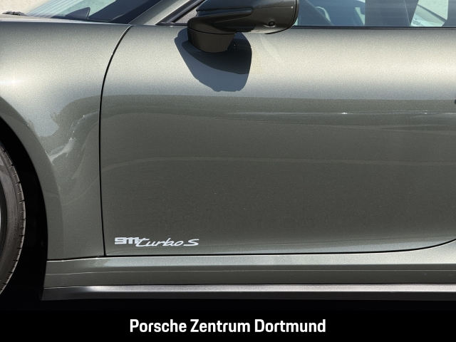 Porsche 992 (911) Turbo S Burmester Sportabgas InnoDrive