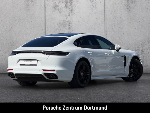 Porsche Panamera 4 E-Hybrid Platinum Edition