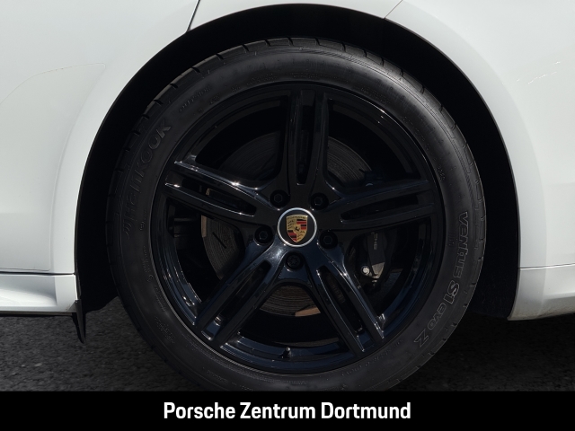 Porsche Panamera 4 E-Hybrid Platinum Edition