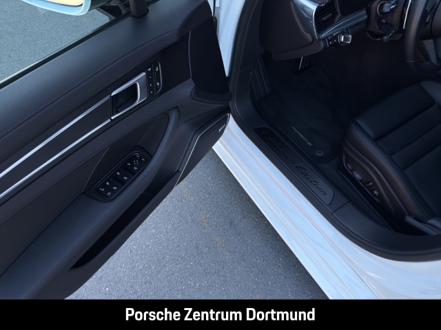 Porsche Panamera 4 E-Hybrid Platinum Edition