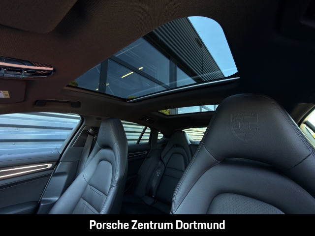 Porsche Panamera 4 E-Hybrid Platinum Edition