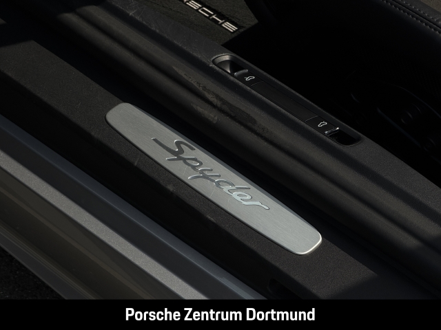 Porsche 718 Spyder PDK BOSE Sportabgas PDLS+ 20-Zoll