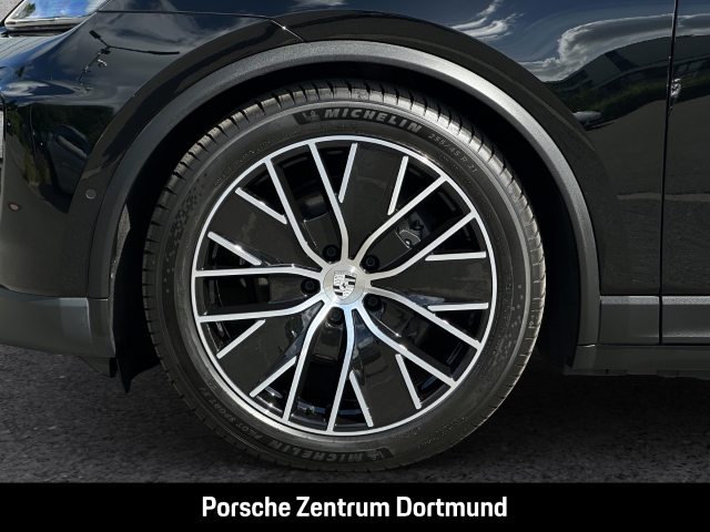Porsche Macan 4