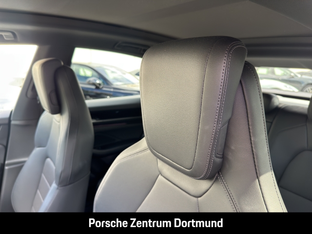 Porsche Macan 4