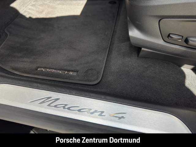 Porsche Macan 4