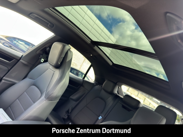 Porsche Macan 4
