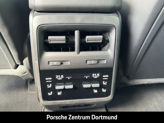 Porsche Macan 4