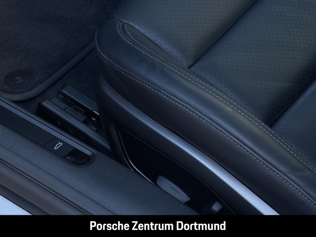 Porsche 992 (911) Carrera S Sportsitze PDLS Servo plus