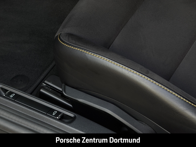 Porsche Cayman 718 GT4 PDK Sportabgas Sportsitze