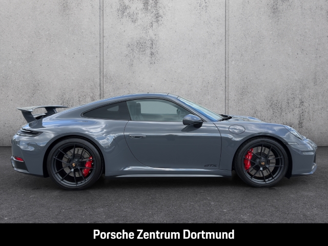 Porsche 992 -2 (911) Carrera GTS Burmester Aerokit