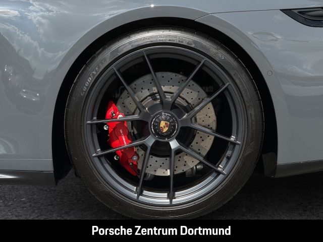 Porsche 992 -2 (911) Carrera GTS Burmester Aerokit