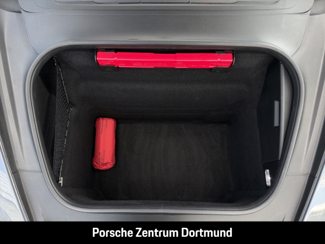 Porsche 992 -2 (911) Carrera GTS Burmester Aerokit