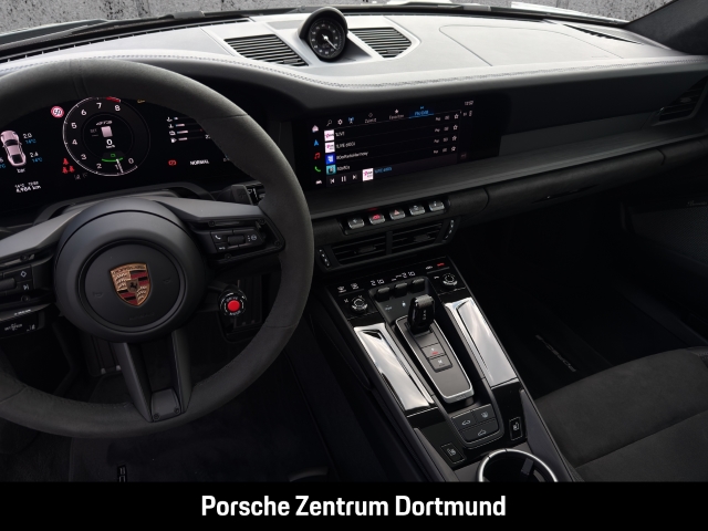 Porsche 992 -2 (911) Carrera GTS Burmester Aerokit