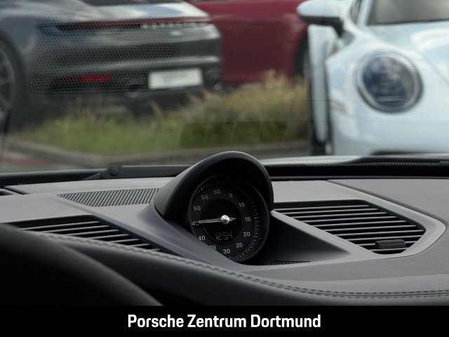 Porsche 992 -2 (911) Carrera GTS Burmester Aerokit