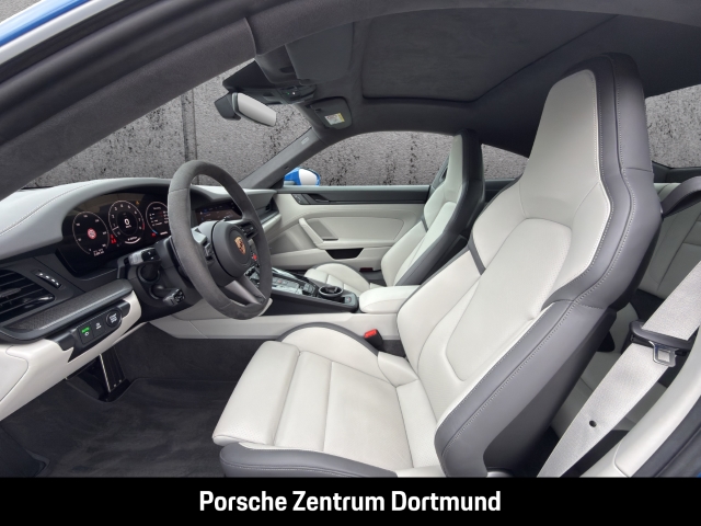 Porsche 992 -2 (911) Carrera
