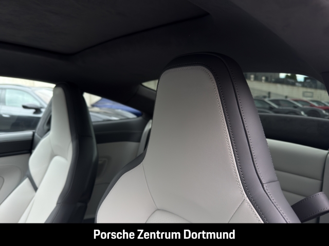Porsche 992 -2 (911) Carrera